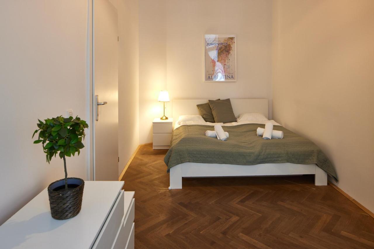 Beautiful Restored - Close To Metro - Ii * Viena